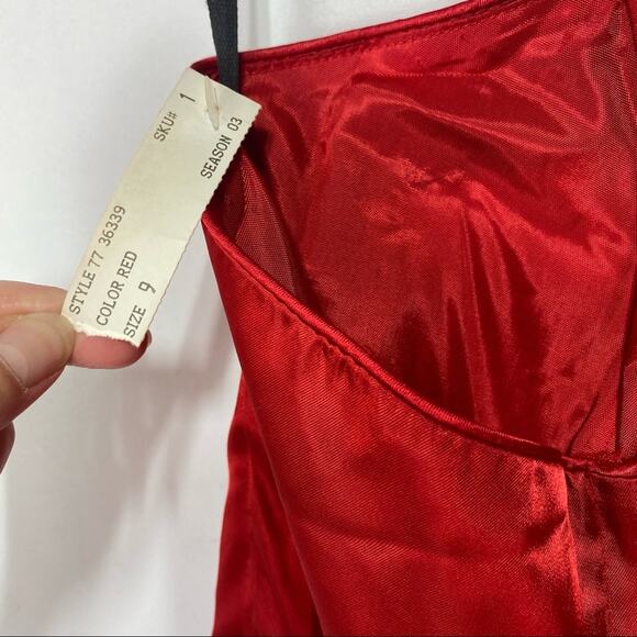Vintage Deadstock Red Satin Sweetheart Dress Size 9 - Picture 3 of 6
